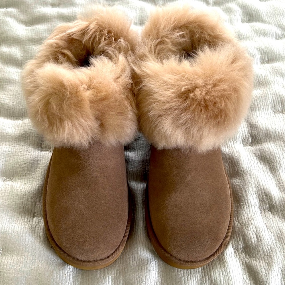 COPY - NWOT Ugg’s